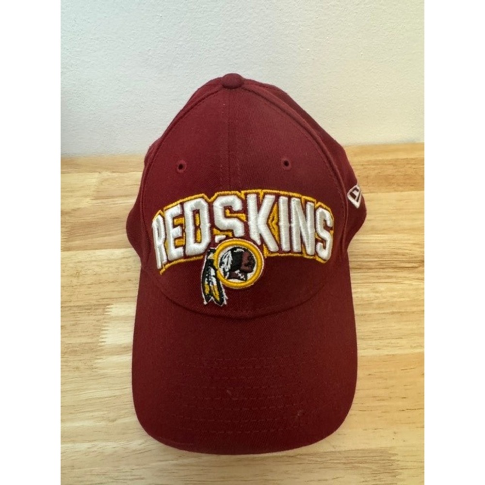 New Era 39THIRTY Washington Redskins Hat Mens Medium Large Burgundy NFL Cap
